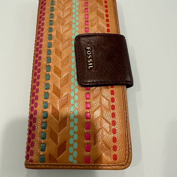Fossil wallet - Excellent used condition. - Picture 2 of 10